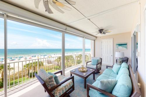 Hotel Regency Isle 305