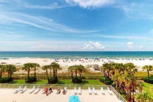 Hotel Regency Isle 305