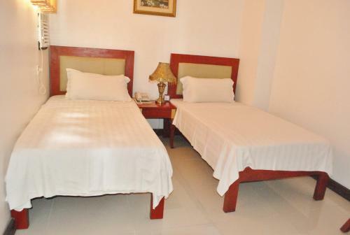 Hotel Dragon Home Inn