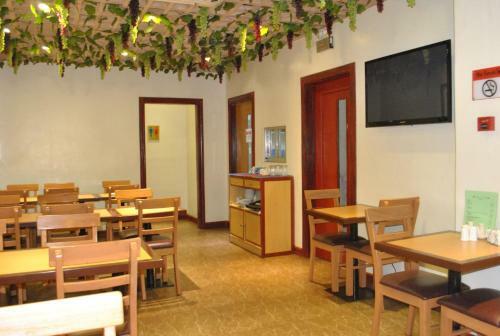 Hotel Dragon Home Inn