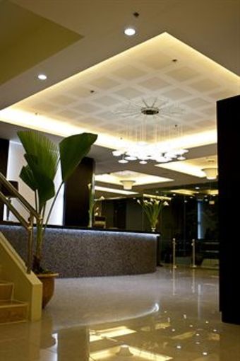 Hotel Diamond Suites And Residences