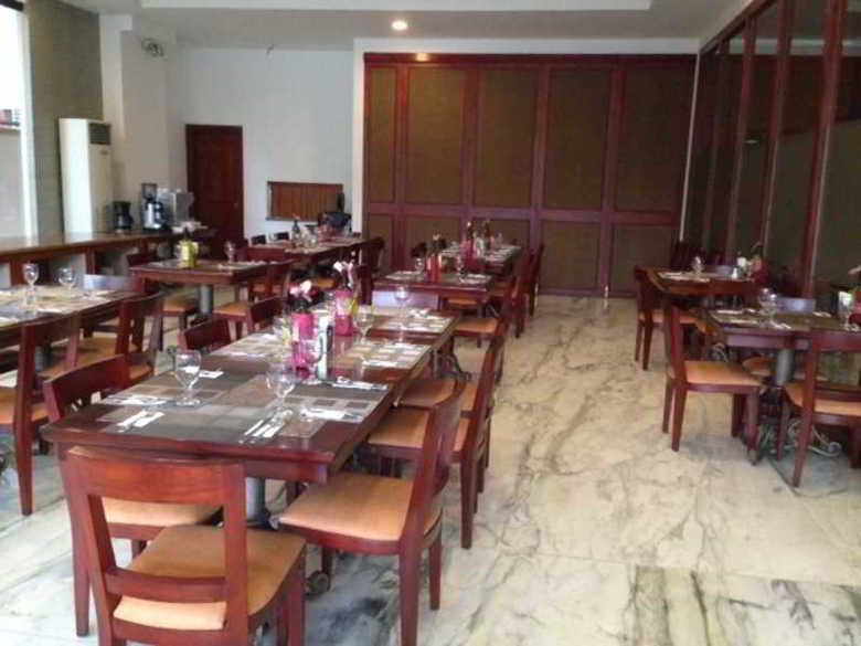 Mj Hotel And Suites