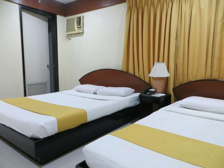 Hotel Paragon Suites