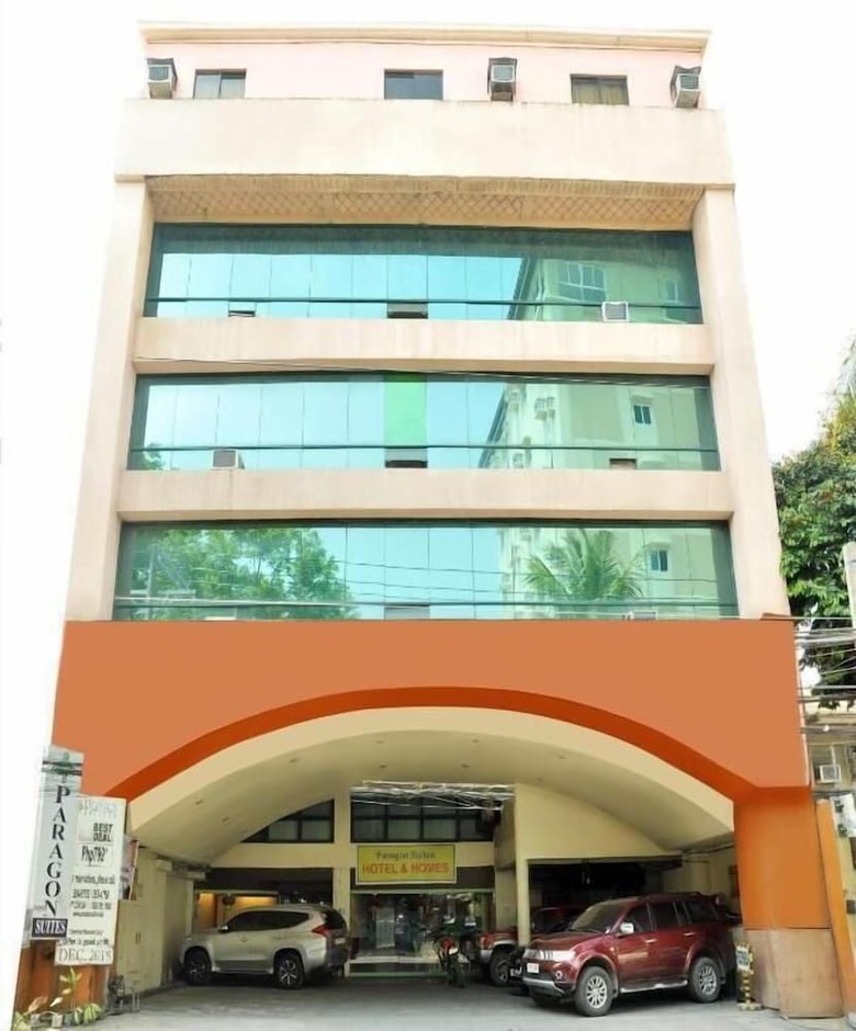 Hotel Paragon Suites