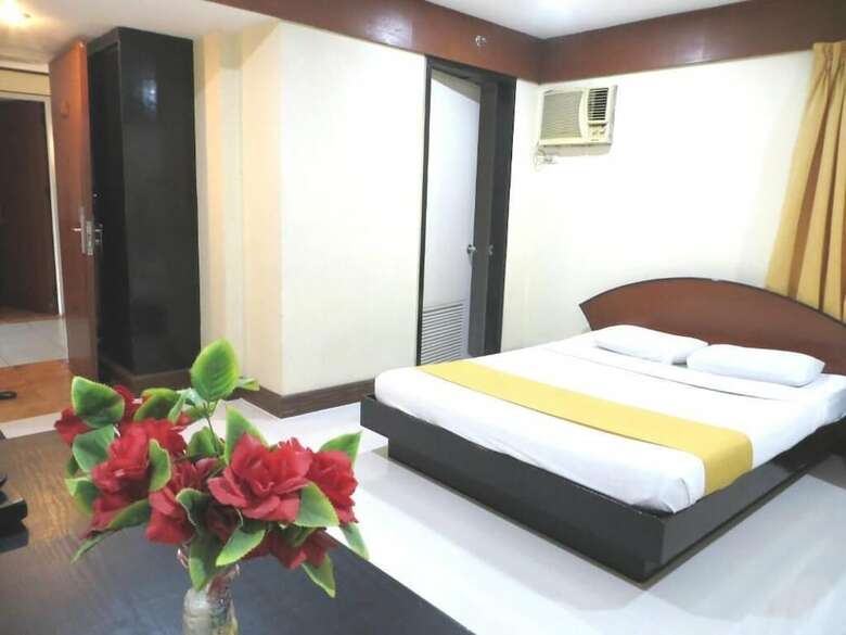 Hotel Paragon Suites