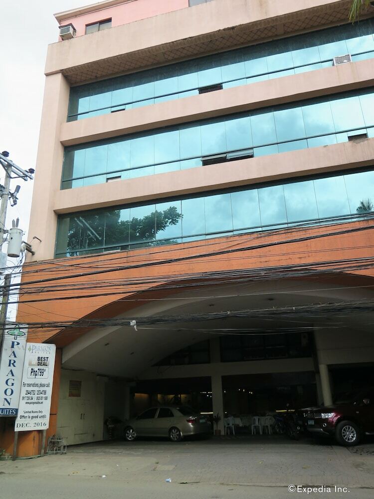 Hotel Paragon Suites