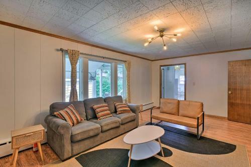 Pet-friendly Anchorage Gem Walkable Location