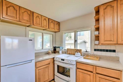 Pet-friendly Anchorage Gem Walkable Location