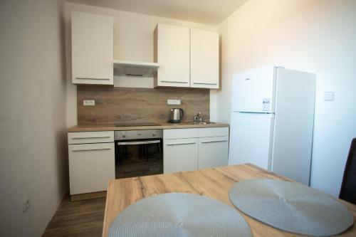 Tina Apartments
