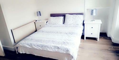 Bearsden Road Apartment
