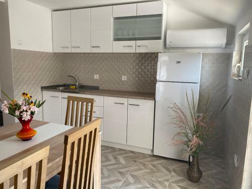 Apartment Ceman