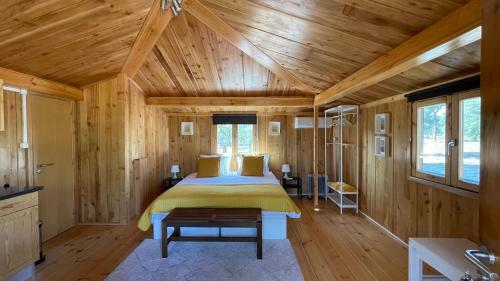 Suspended Wooden House - Monte Da Corti�a