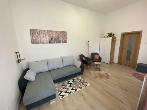R�d-v�r Apartmanh�z