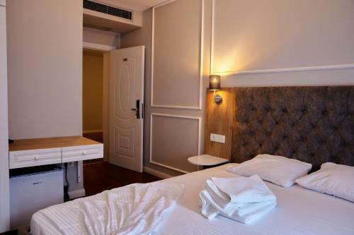 Amico Hotel