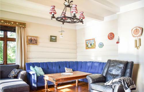 Nice Home In Brekke With Wifi And 5 Bedrooms