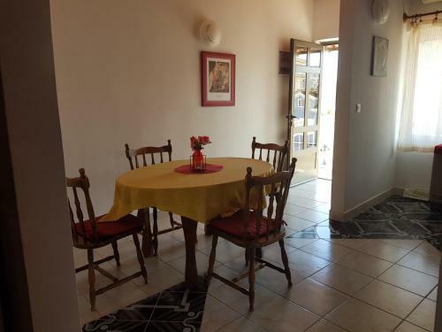 Hostal The Quiet Garden Budva