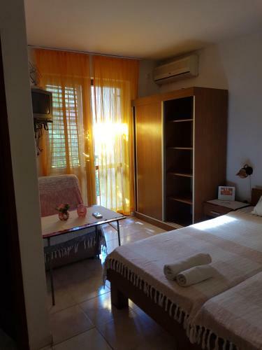Hostal The Quiet Garden Budva