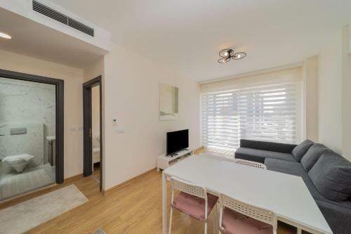 Apartamento Modern Flat With Shared Pool In Kepez