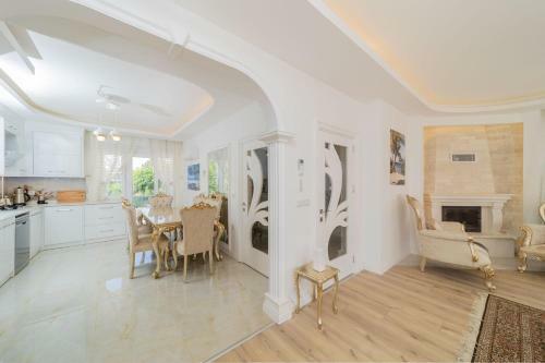 Superb Villa With Pool Hamam And Sauna In Antalya