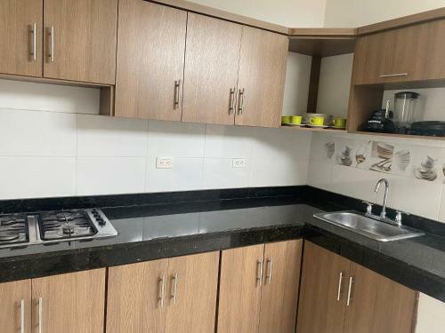 Hermoso Apartamento Amoblado Con Parqueadero 301