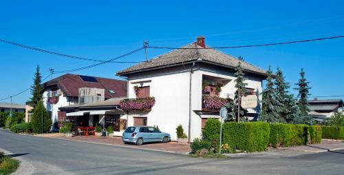 Hostel Ozalj