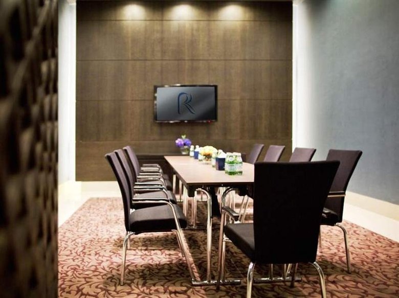 Hotel Hili Rayhaan By Rotana