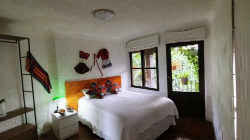 Hermosa Casa Con Vista A Los Volcanes
