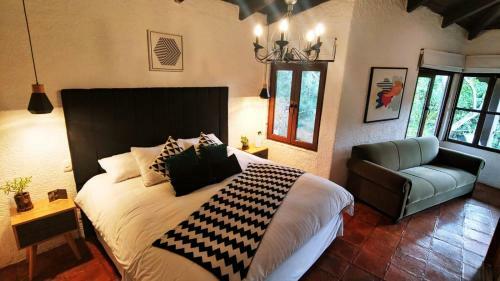 Hermosa Casa Con Vista A Los Volcanes
