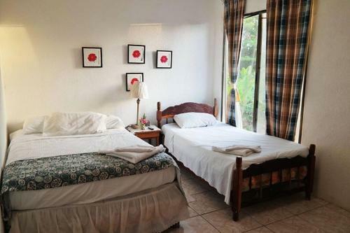 Hostal Lulu Beach