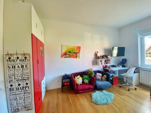 Rosa Apartment