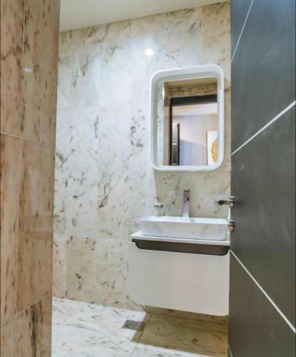 Apartamento Amazing Two Bedroom Deluxe Executive Suite Space Available