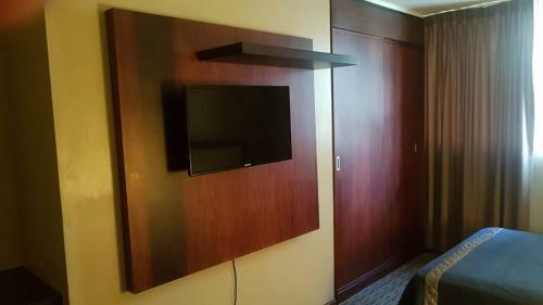 Akros Rooms