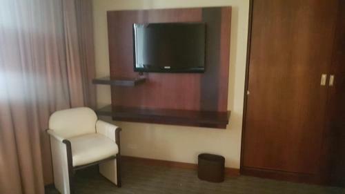 Akros Rooms