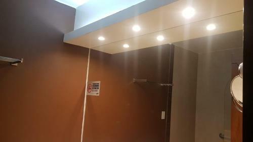 Akros Rooms