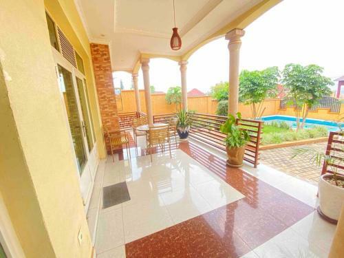 Gacuriro Spacious Luxurious Villa With Pool With 6 Bedrooms