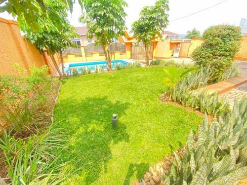 Gacuriro Spacious Luxurious Villa With Pool With 6 Bedrooms
