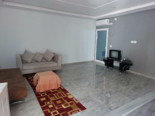 Villa Meubl�e S+3 5mn � La M�re