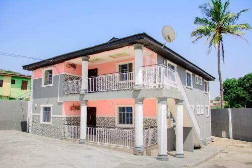 Tsolid Shortlet Apartment