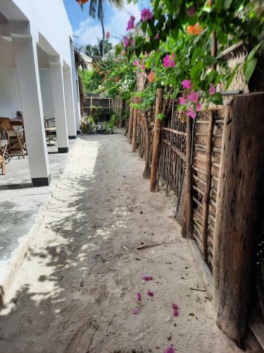 Maua Mazuri Beach House