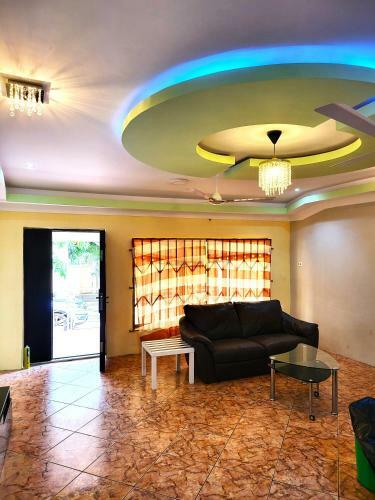 Shanti Lodge