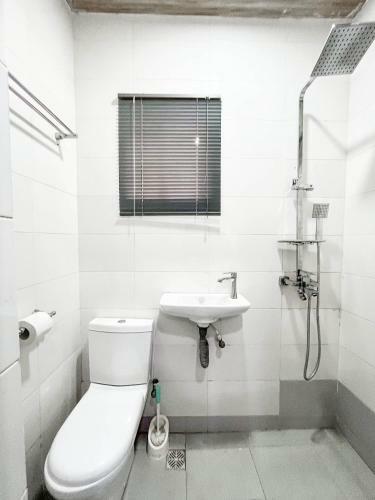 Eleven Apartments Agidingbi