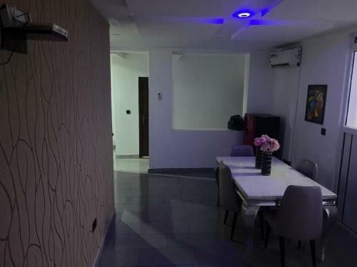 2 Bedroom Apartments