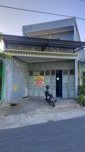 Zahira House