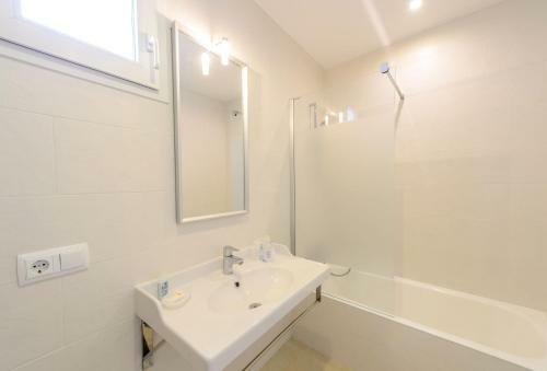 Lili Apartments