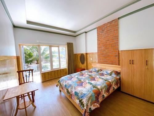 Nh� Ngh? Thanh Tr�