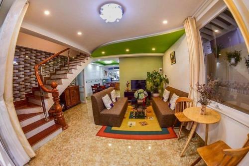 Nhi Nhi Villa ?� L?t