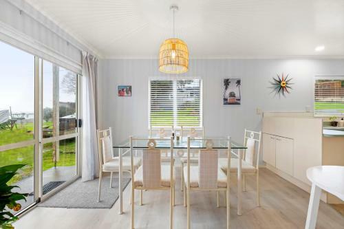 Surfs Up - Raglan Holiday Home
