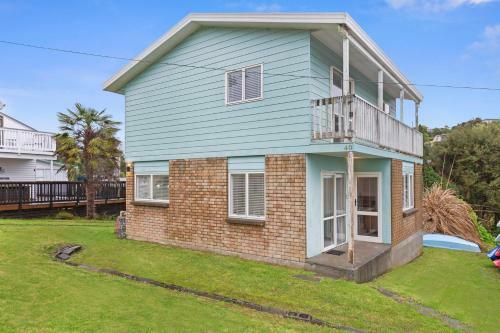 Surfs Up - Raglan Holiday Home