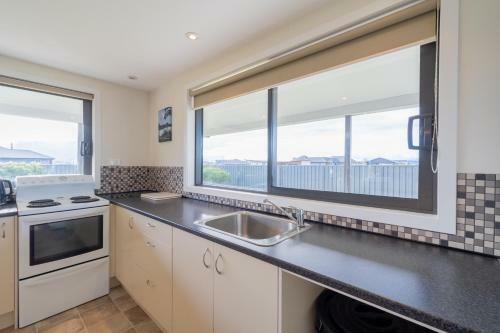 Acheron Homestead - Te Anau Holiday Home