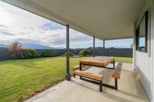Acheron Homestead - Te Anau Holiday Home